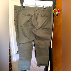 JCrew City Fit Pants in Grey (size 6)